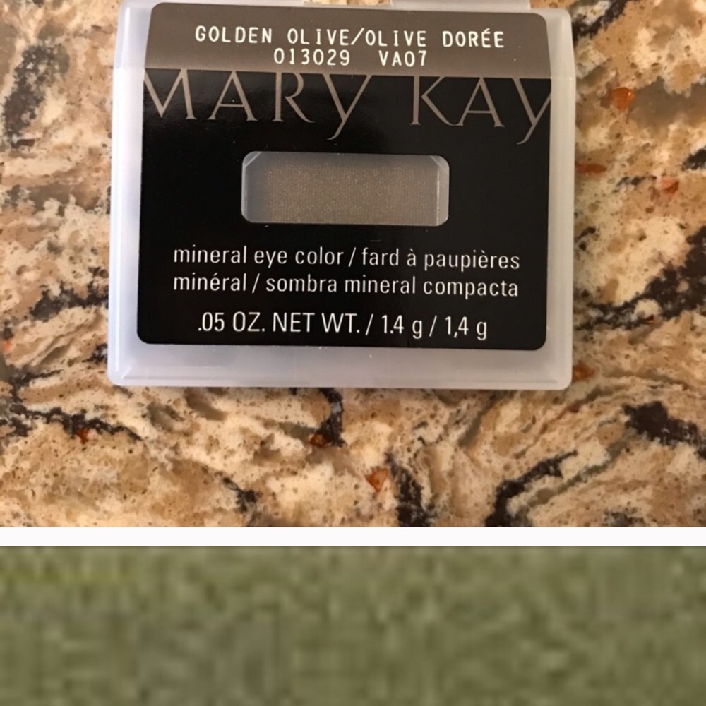 🌟5 for $25🌟Golden Olive Mineral Eye Color
